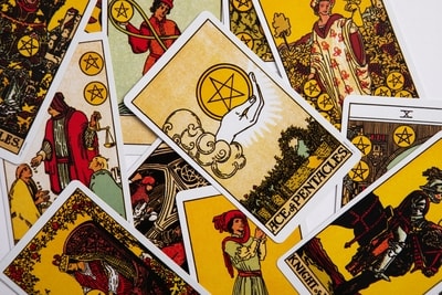 Tarot da Sorte de 2021: Tire 1 Carta da Sorte Grátis!